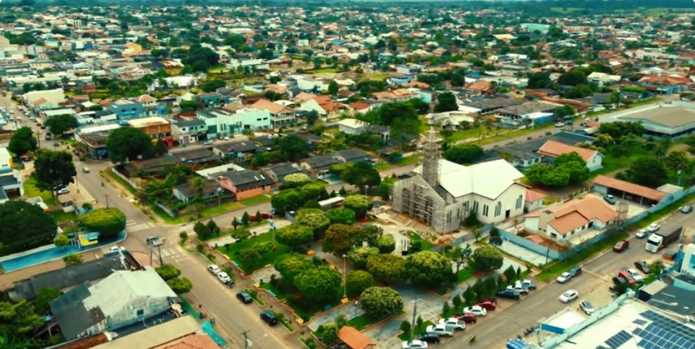 Ouro Preto do Oeste, com sua beleza natural e a tranquilidade do interior de Rondônia, é um destino que atrai tanto viajantes em busca de aventura quanto aqueles que anseiam por descanso. Se você é proprietário de uma pousada ou hotel rural em Ouro Preto do Oeste, sabe que a experiência que oferece é única. Mas como garantir que mais pessoas descubram esse seu paraíso?