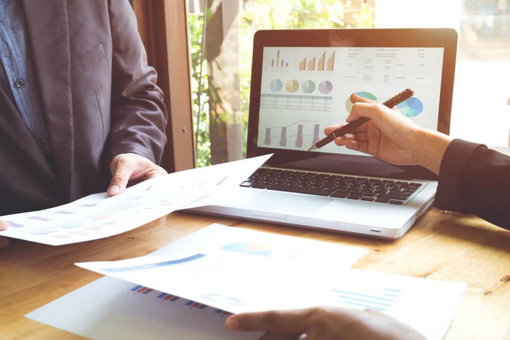 Agência Simi dados-dispositivo-da-almofada-de-analise-de-desempenho-da-estrategia